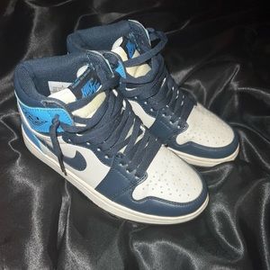 Jordan 1 Obsidian